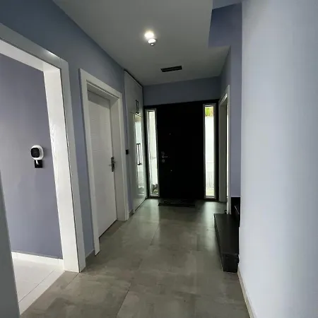 Solar Villa Koru *